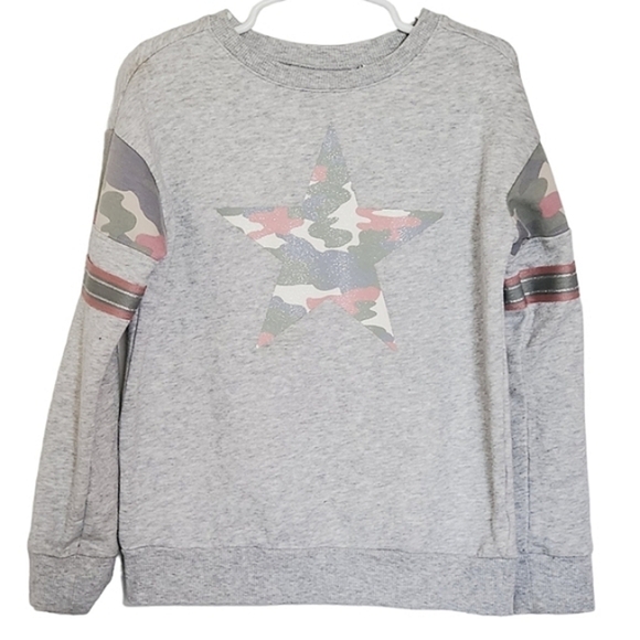 BK02 * The Children's Place Girls Camo Star Sweatshirt Gray Pink Size S (5/6) - Picture 1 of 8